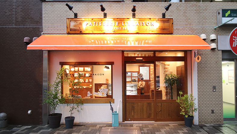 PATISSERIE LIVRAISONのファサード