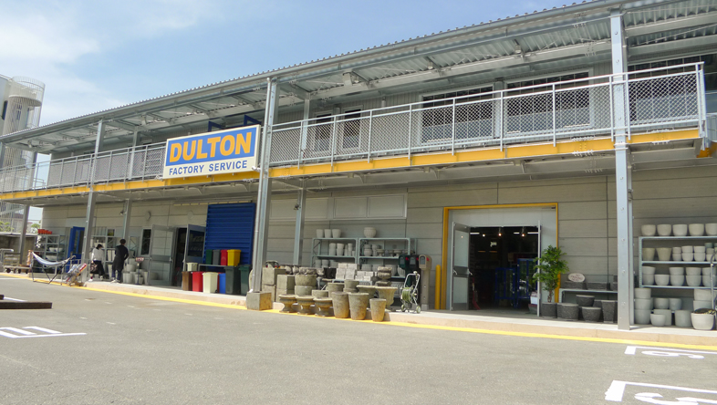 TDULTON FACTORY SERVICE OSAKAのファサード